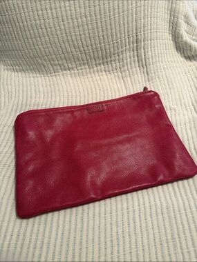Moore & Giles genuine leather tech pouch - Laptop Sleeve - Red Leather Zip